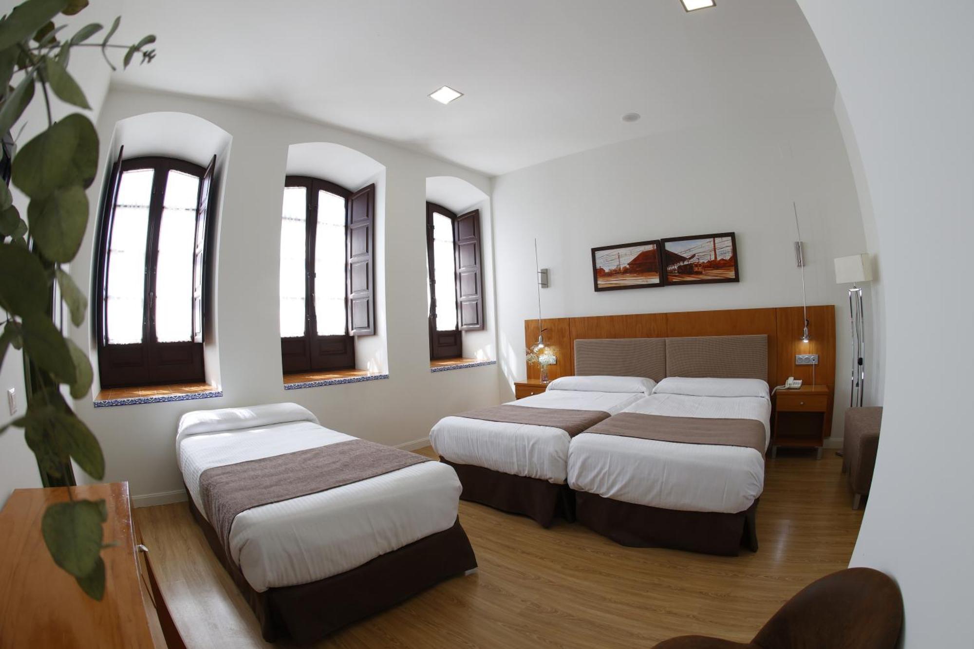 Hotel El Carmen 蓬特赫尼尔 外观 照片