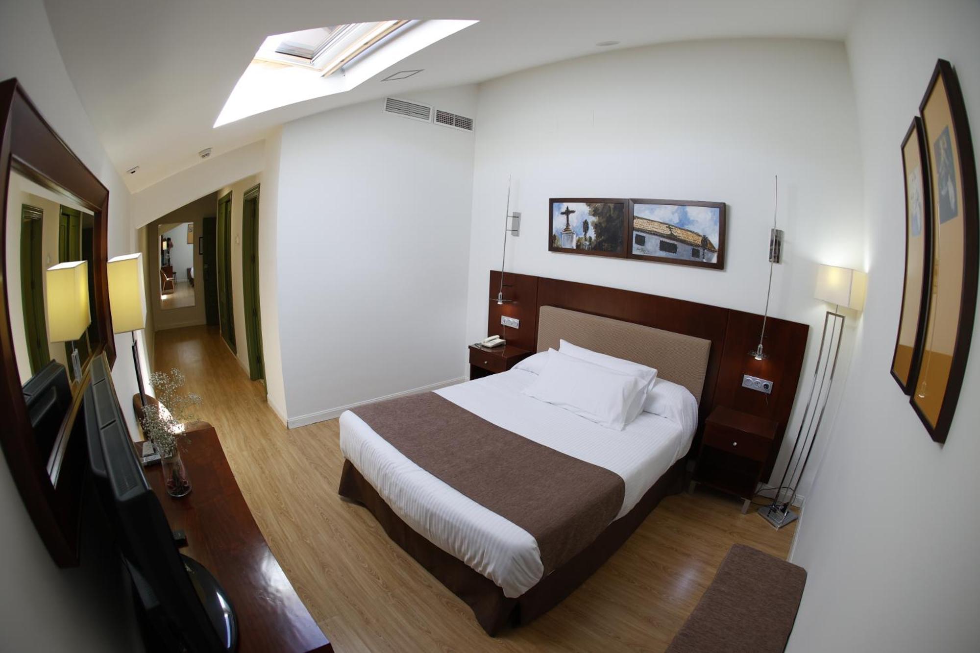 Hotel El Carmen 蓬特赫尼尔 外观 照片