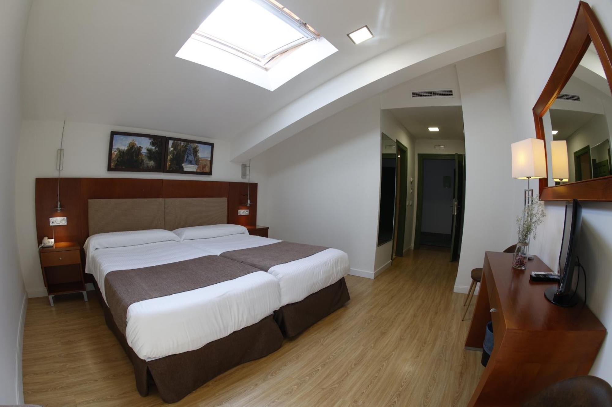 Hotel El Carmen 蓬特赫尼尔 外观 照片
