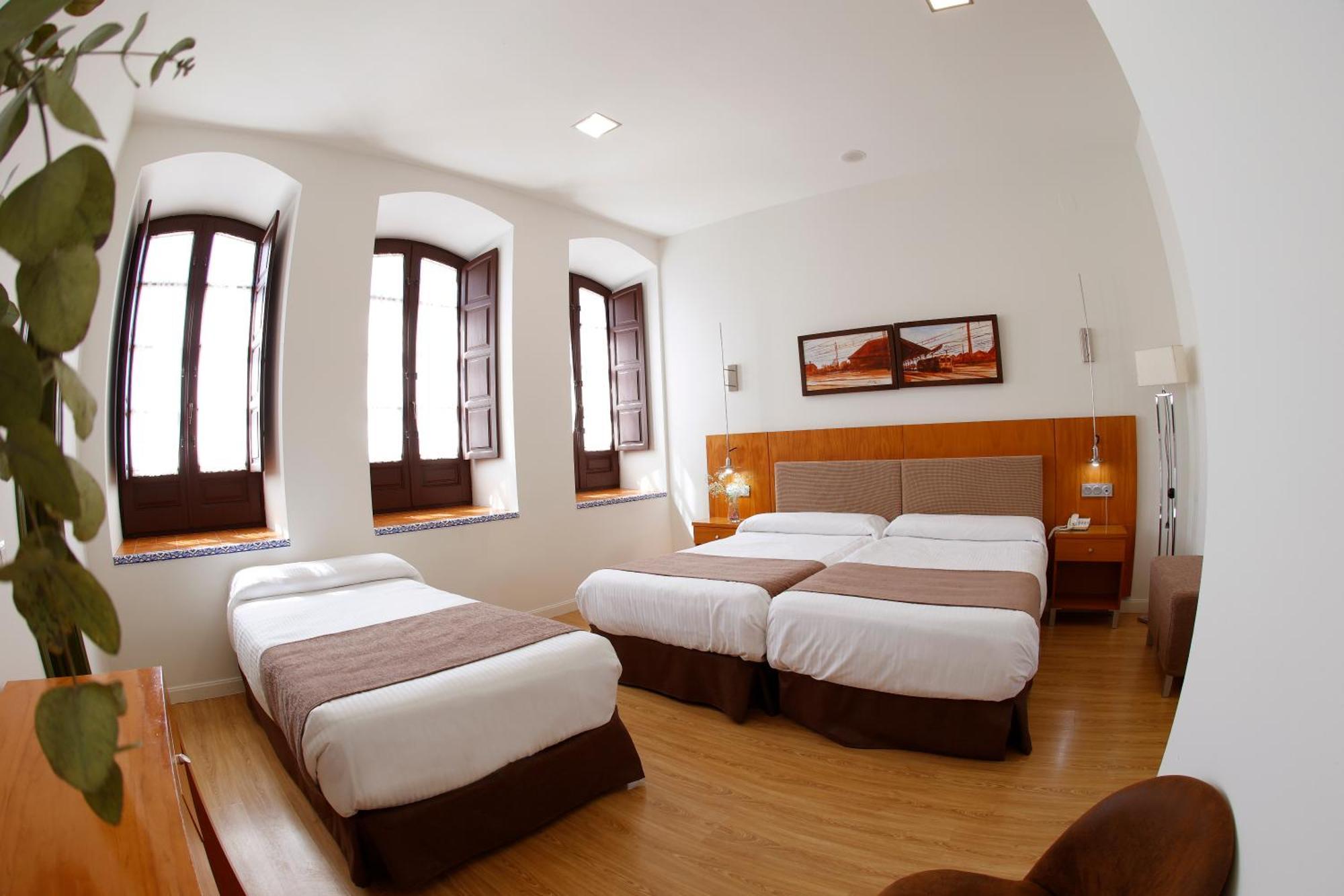 Hotel El Carmen 蓬特赫尼尔 外观 照片