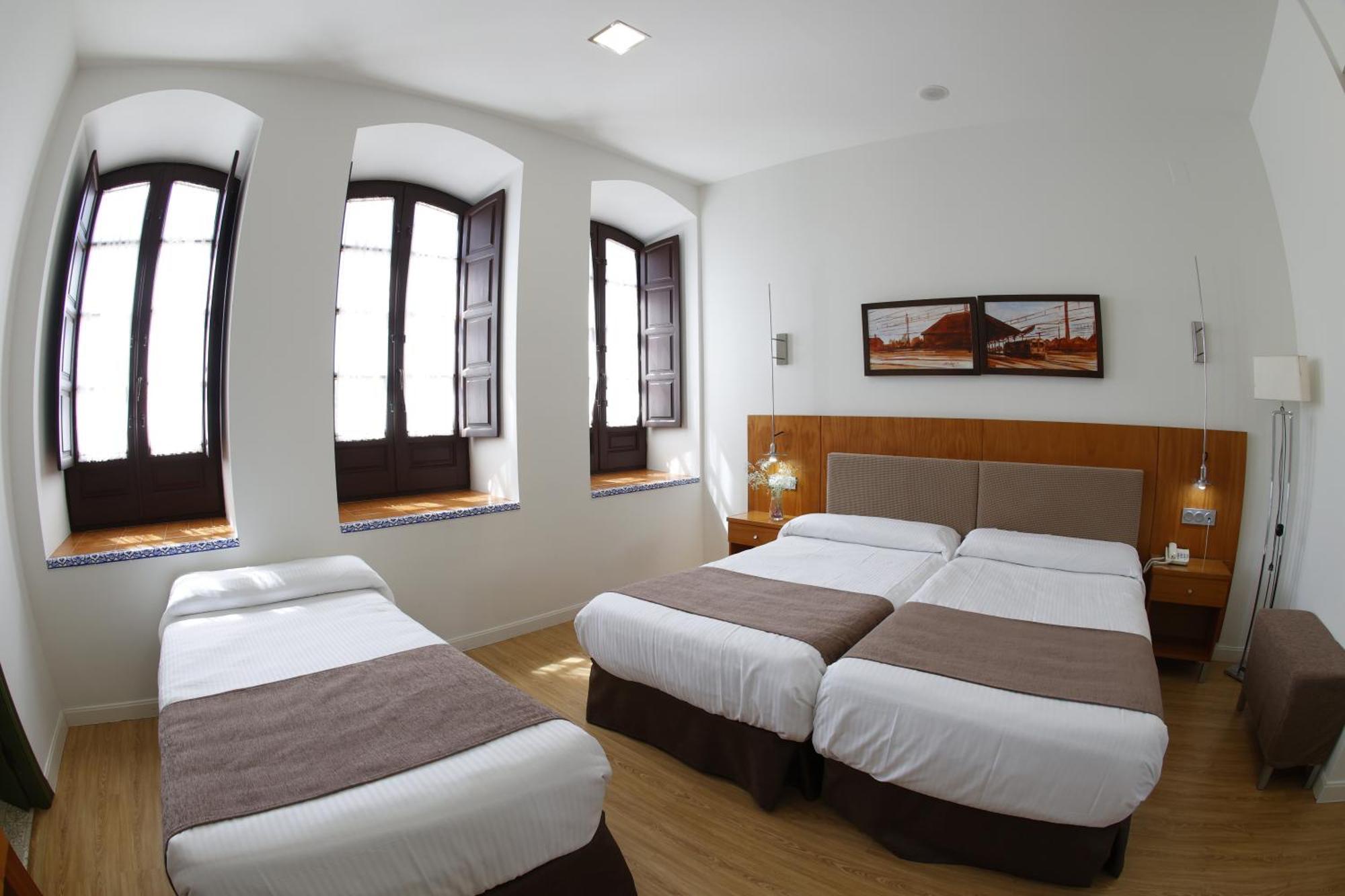 Hotel El Carmen 蓬特赫尼尔 外观 照片