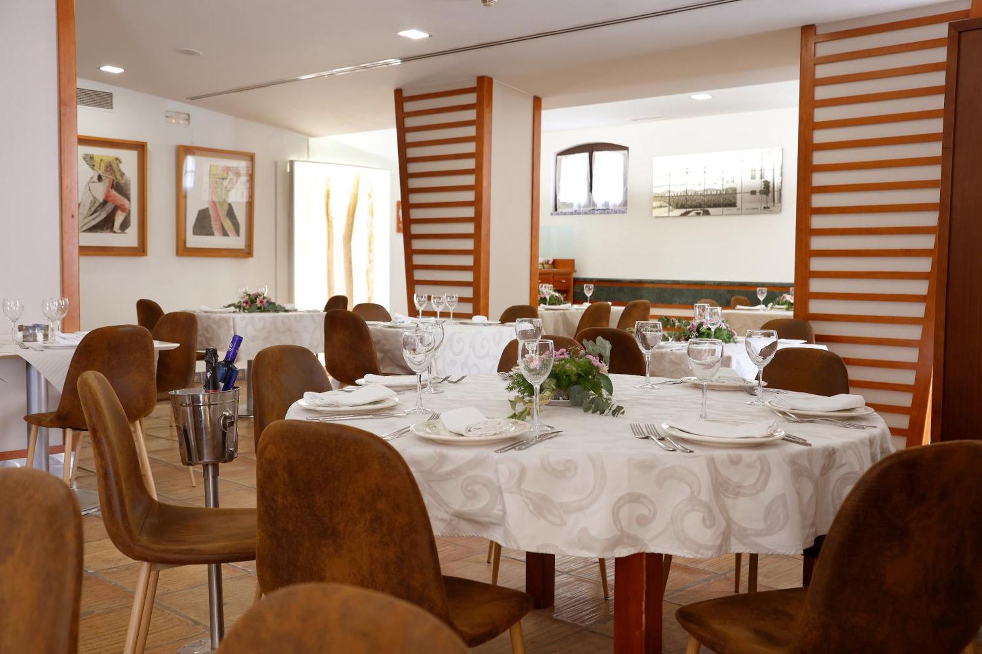 Hotel El Carmen 蓬特赫尼尔 外观 照片