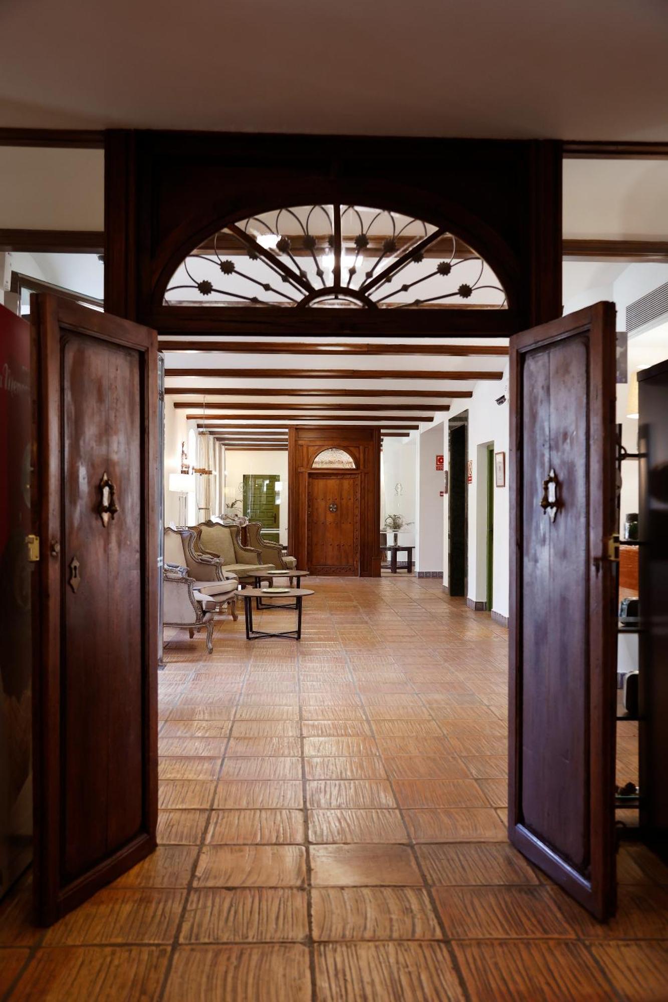 Hotel El Carmen 蓬特赫尼尔 外观 照片