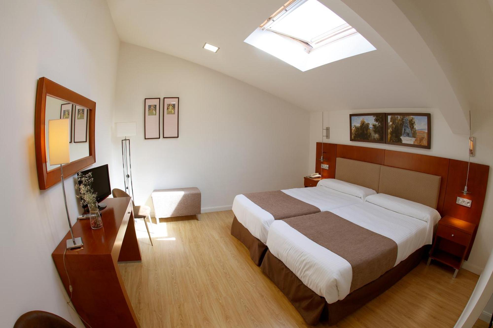 Hotel El Carmen 蓬特赫尼尔 外观 照片
